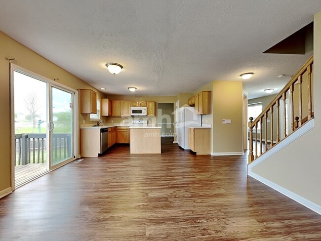 Building Photo - 10942 Alamosa Dr