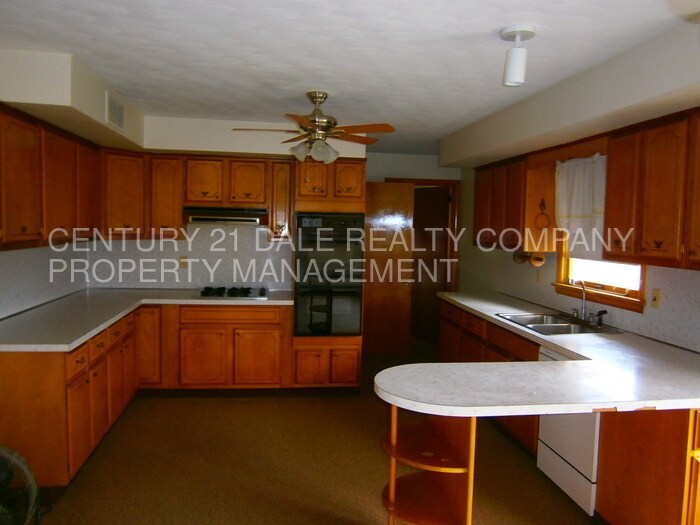Primary Photo - 2510 Sunset Ln