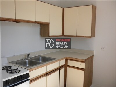 Foto del edificio - Humboldt Park 2 bed near the 606 trail