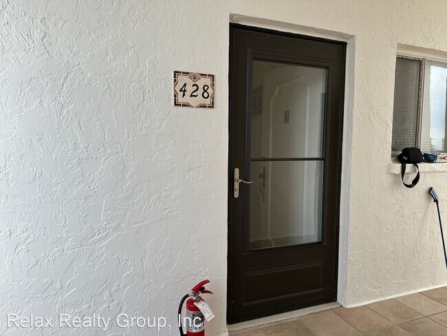 Foto del edificio - 1 br, 1 bath House - 9011 Midnight Pass Rd...
