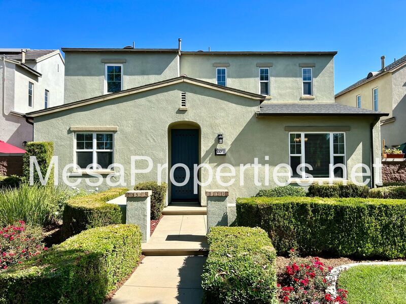 Foto principal - 8471 Blue Spruce St