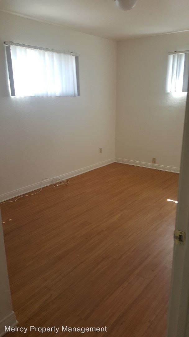 Foto del edificio - 661 49th St