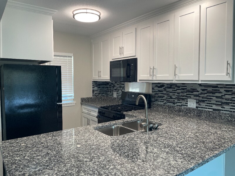 Foto principal - 2801 4th St