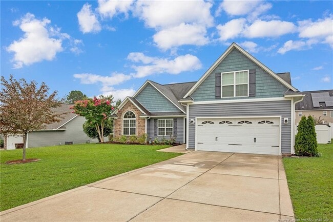 Foto del edificio - 290 Regimental Dr