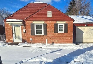 Building Photo - 1812 Shady Crest St