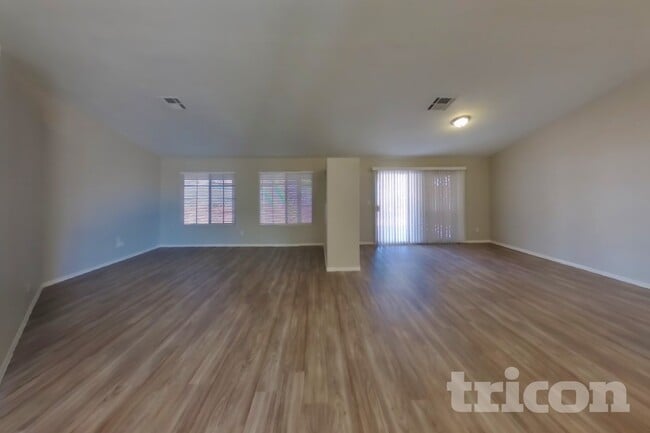 Building Photo - 6310 Maxwood Ct