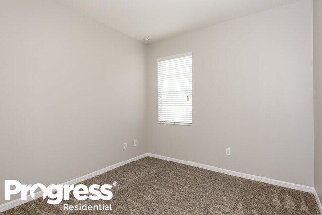Foto del edificio - 7128 Forest Mere Dr