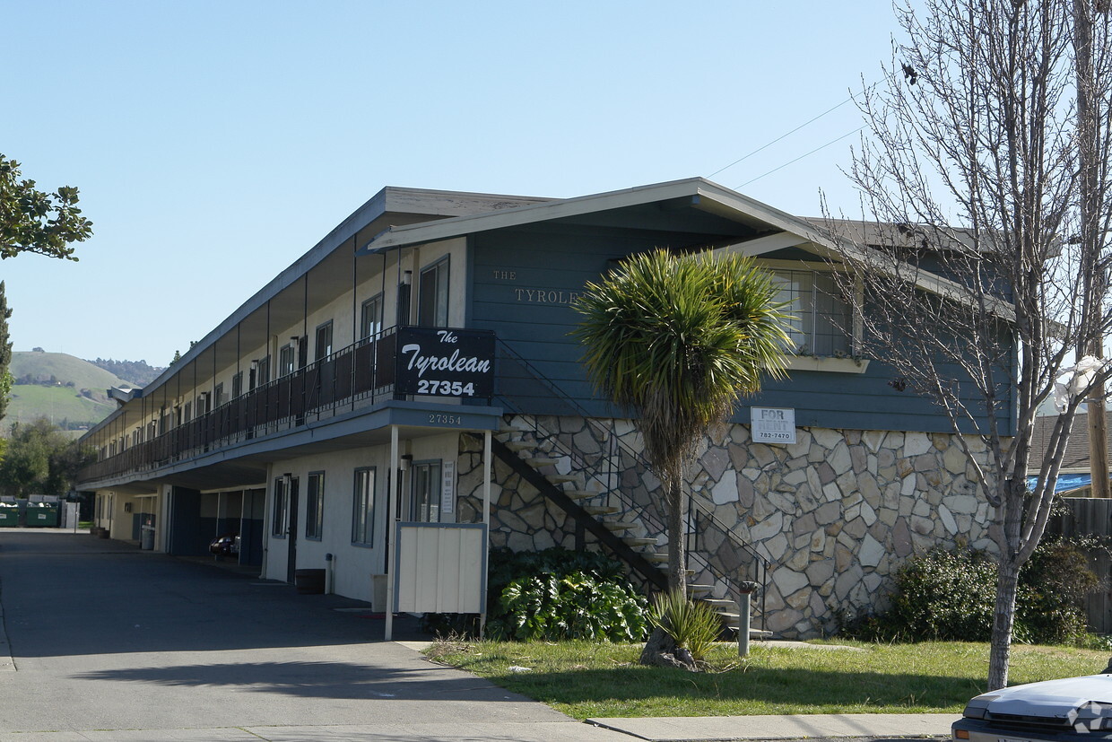 Building Photo - Blossom Apartments