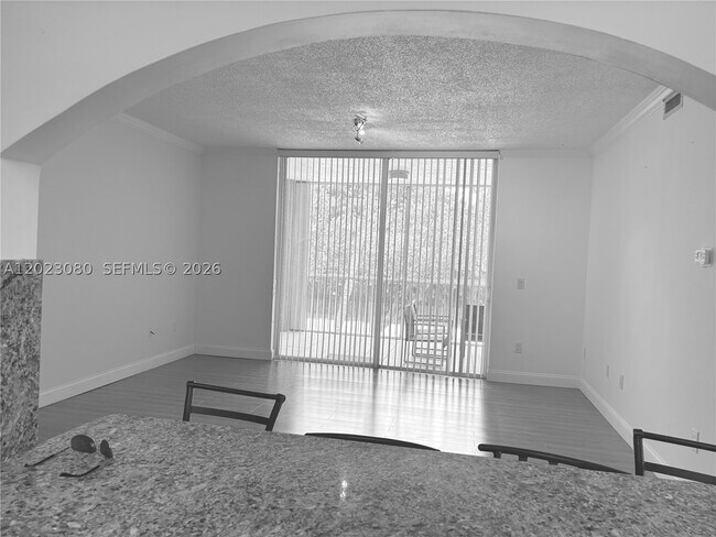 Foto del edificio - 9725 NW 52nd St