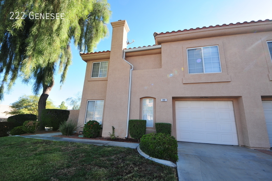 Primary Photo - Quaint 3 Bedroom Townhome