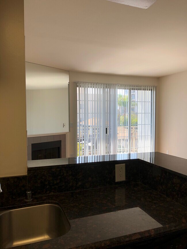 Foto del edificio - 11520 Rochester Ave