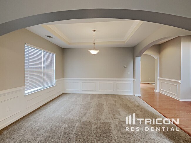 Foto del edificio - 7751 Parkside Dr
