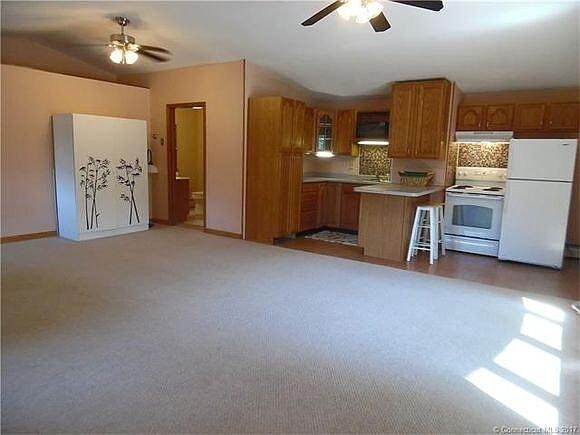 Primary Photo - 22 Oakwood Dr