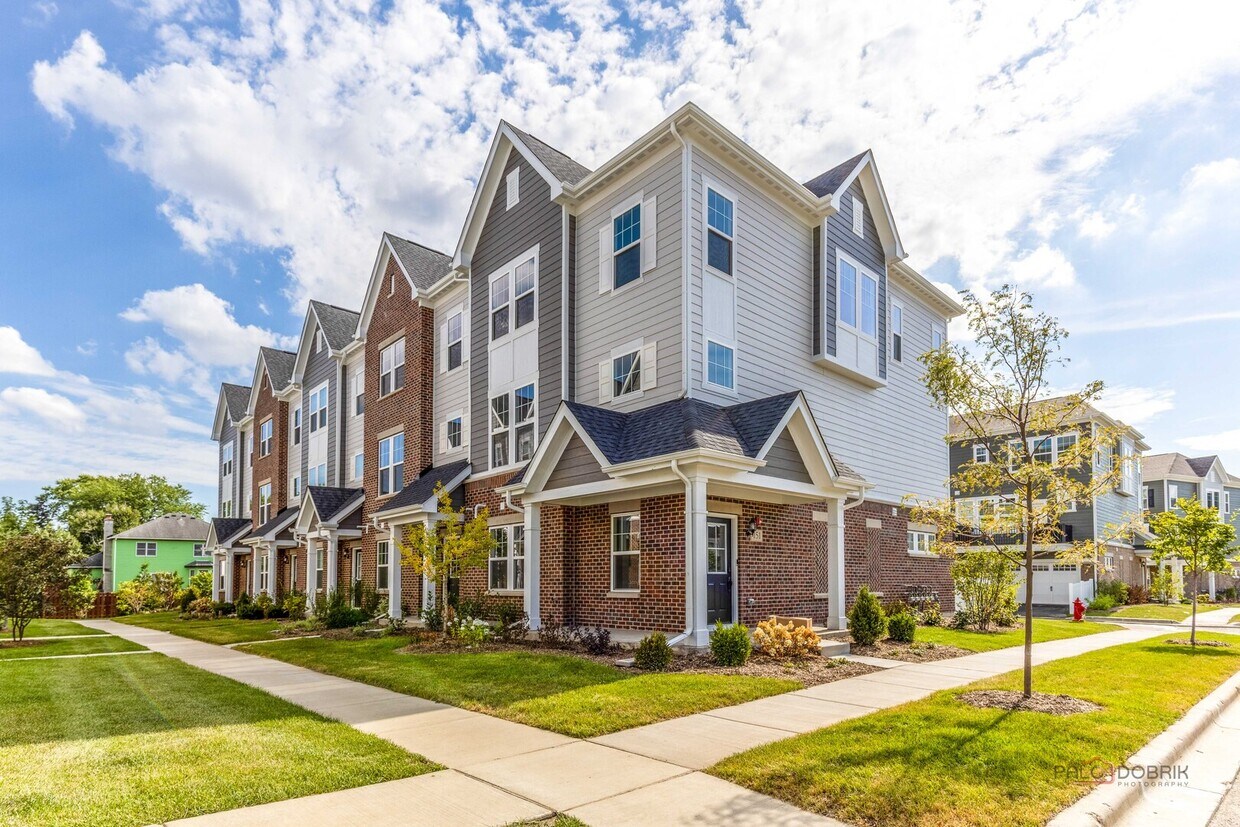 Foto principal - 157 Yorktown Ct