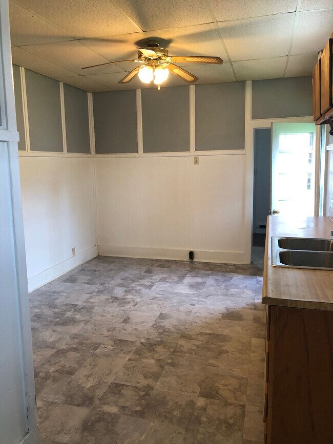 Foto del edificio - 322 1st St