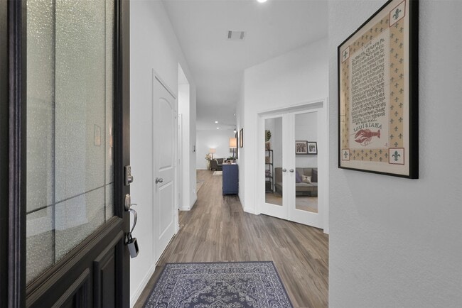 Building Photo - 942 Youth Water Rd