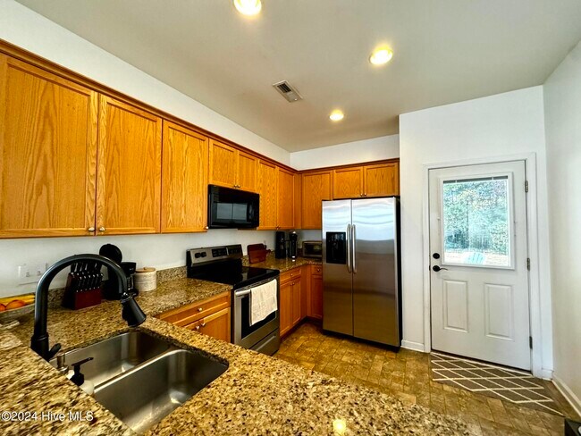 Building Photo - 9440 Night Harbor Dr