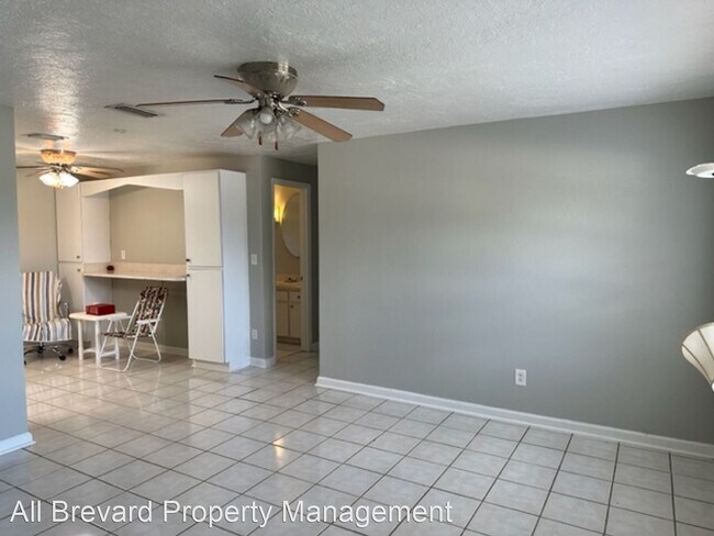 Building Photo - 3 br, 1.5 bath House - 900 Camphor Way