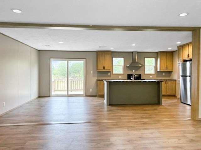 Foto del edificio - A Rare Find Five Bedrooms And Three Baths ...