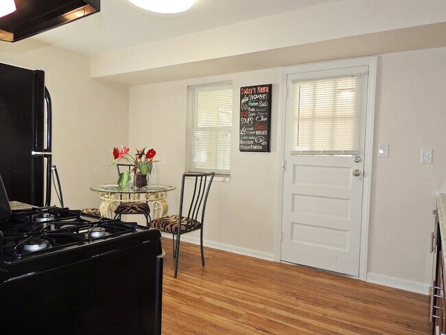 Building Photo - 4 Bed - 1.5 Bath Cape Cod for Rent in Eucl...