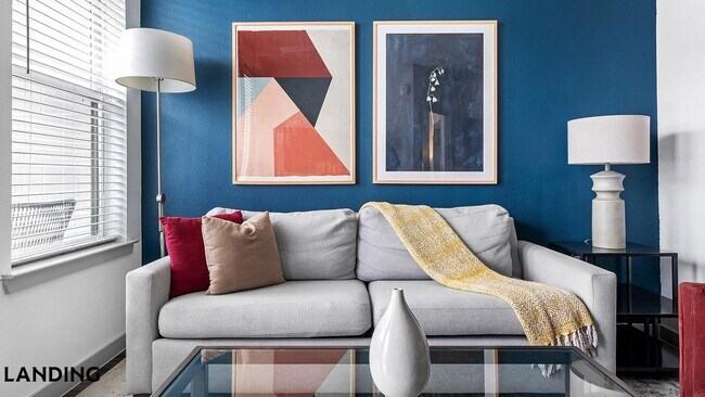 Foto del edificio - 91 Jensen Dr