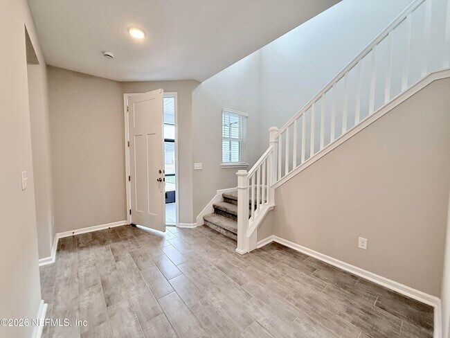 Building Photo - 878 Cedar Slough Dr