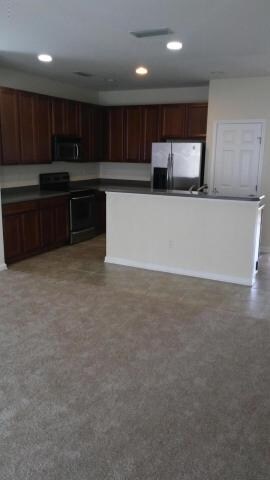 Building Photo - 7122 Stonelion Cir