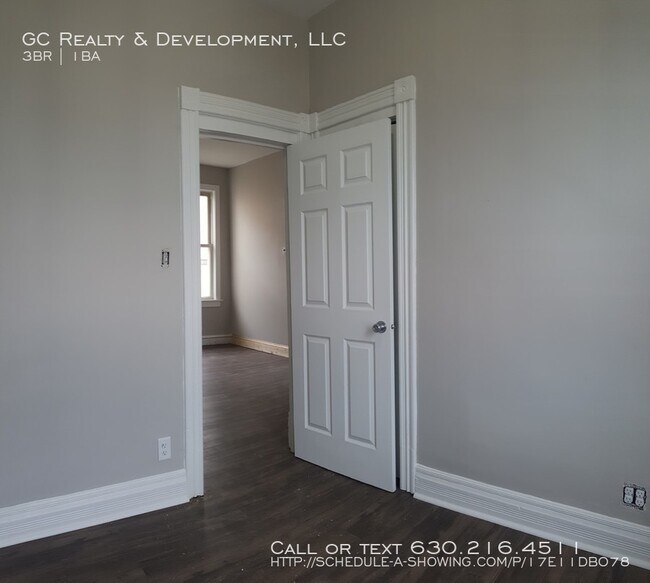 Building Photo - 9148 S Phillips Ave