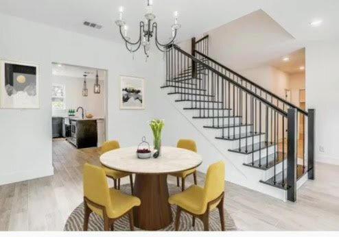 Building Photo - Stunning 3-bedroom, 3-bathroom home with l...
