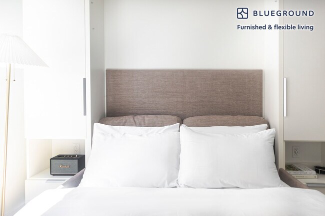 Foto del edificio - 266 W 96th St