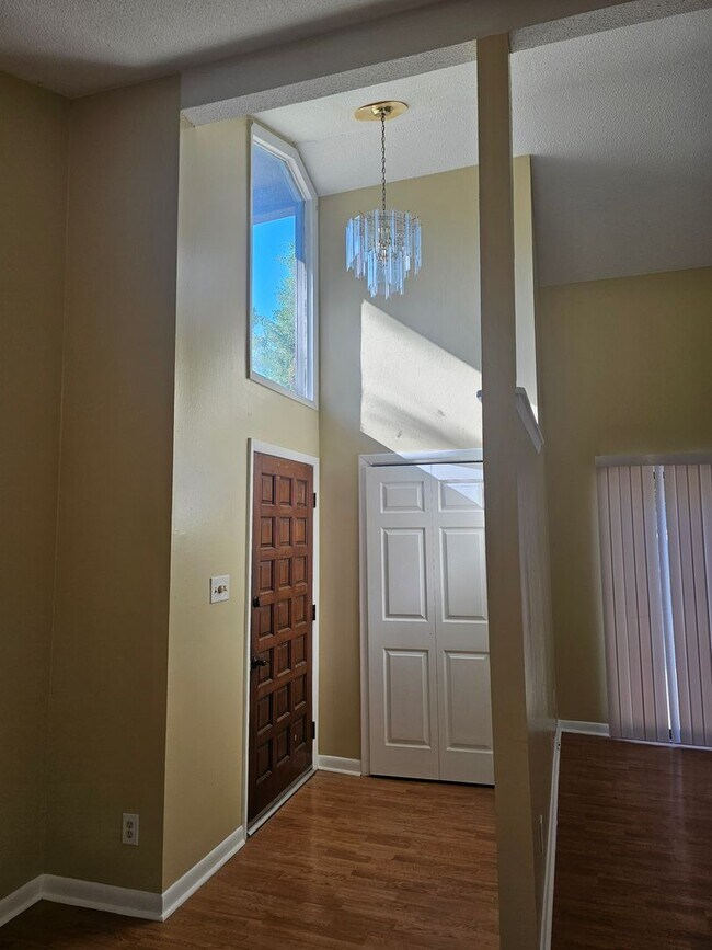 Foto del edificio - Gates Four- Folkstone Circle