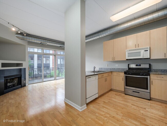 Foto del edificio - 1155 W Madison St