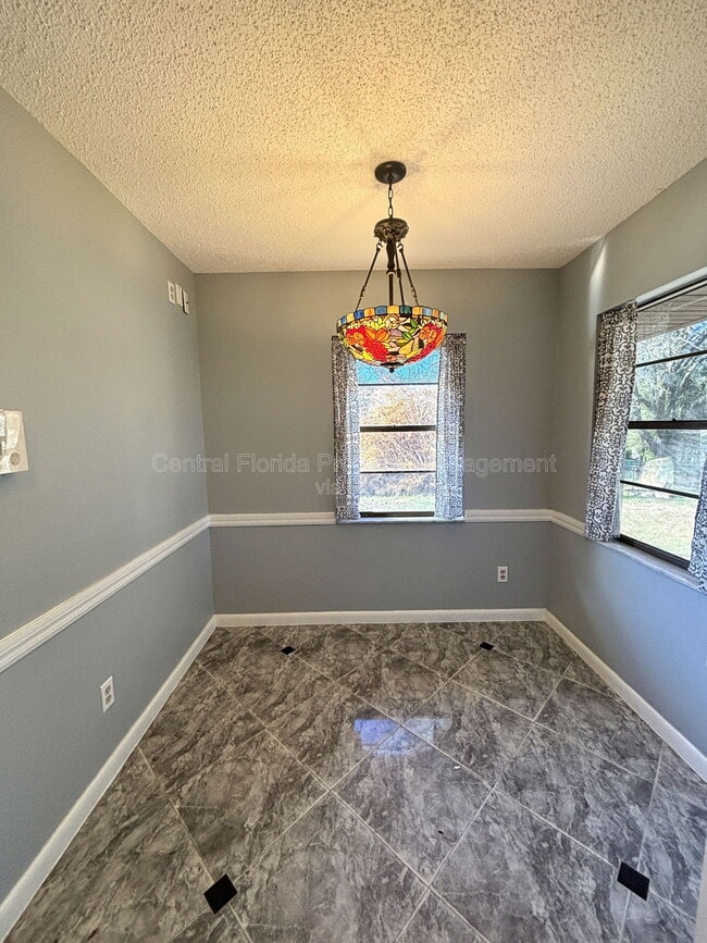 Building Photo - 12429 Sunshine Dr