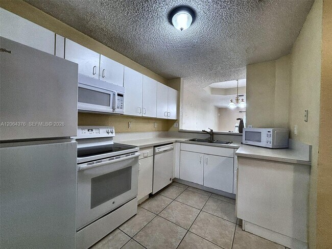 Foto del edificio - 14391 SW 120th Ct