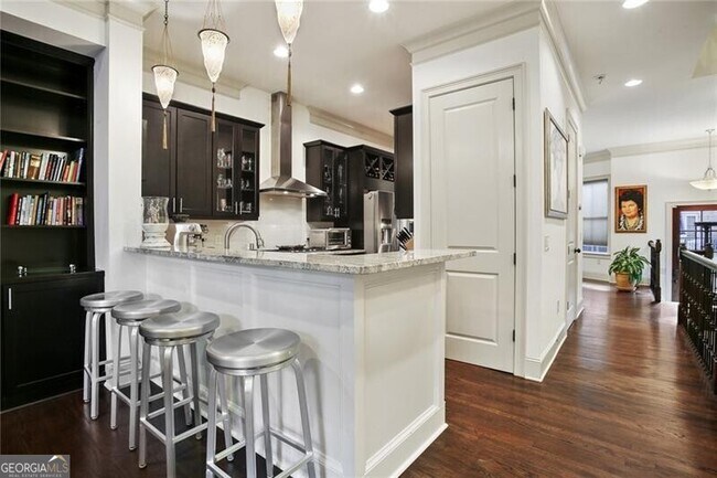 Building Photo - 579 Ansley Cir NE