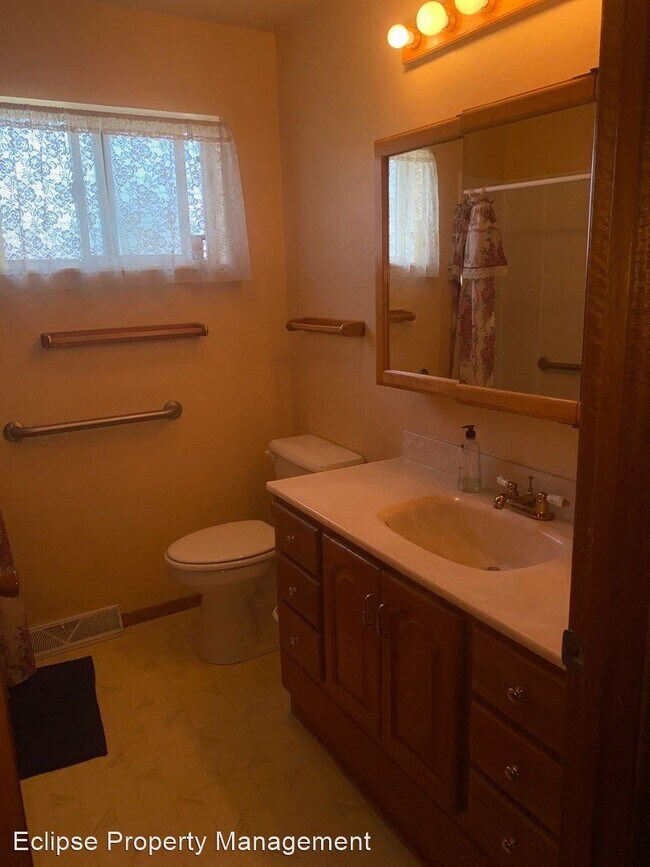 Foto del edificio - 3 br, 2 bath House - 2120 Ouray Ave