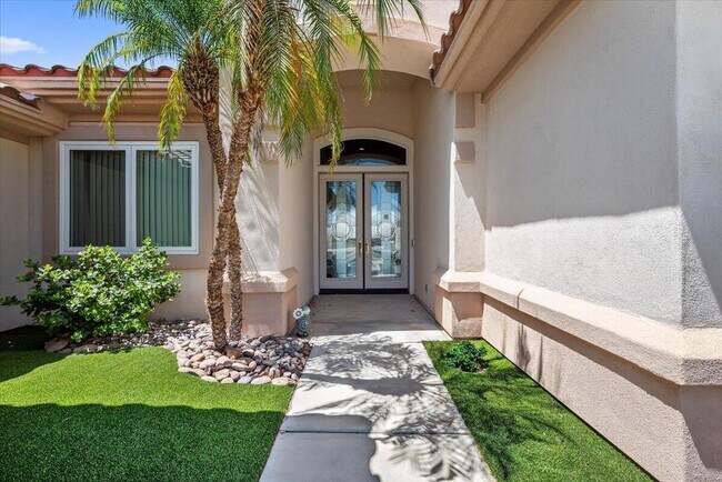 Building Photo - 39305 Fernwood Glen Ct