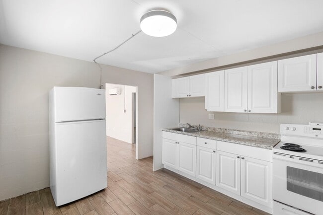 Photo - 901 Colyer St Apartment