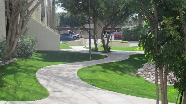 Foto del edificio - 2BR/2BA ground floor condo