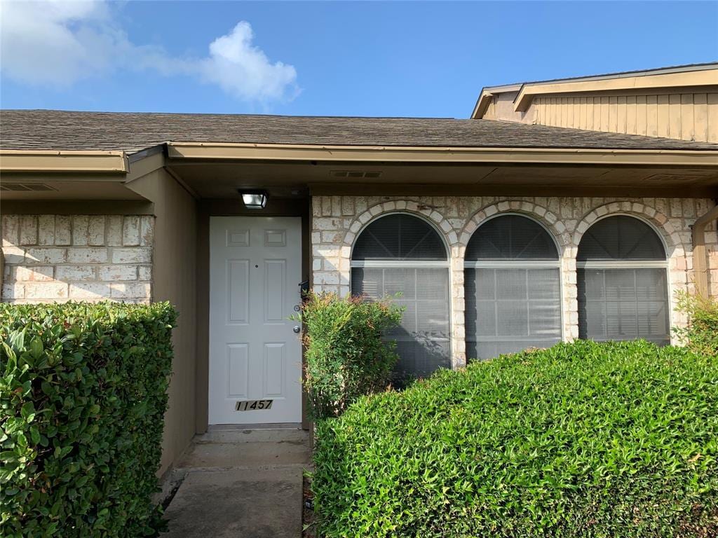 11457 Sabo Rd, Houston, TX 77089 Condo for Rent in Houston, TX