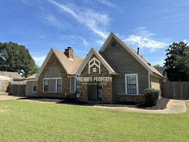 Foto del edificio - 3960 Lucerne Dr