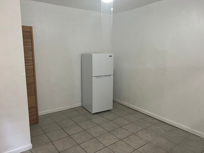 Dining area - 13611 SW 74th St
