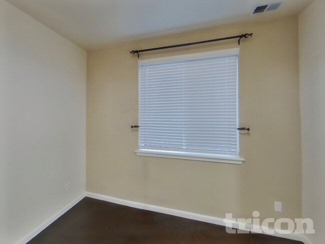 Building Photo - 7708 237th St Ct E