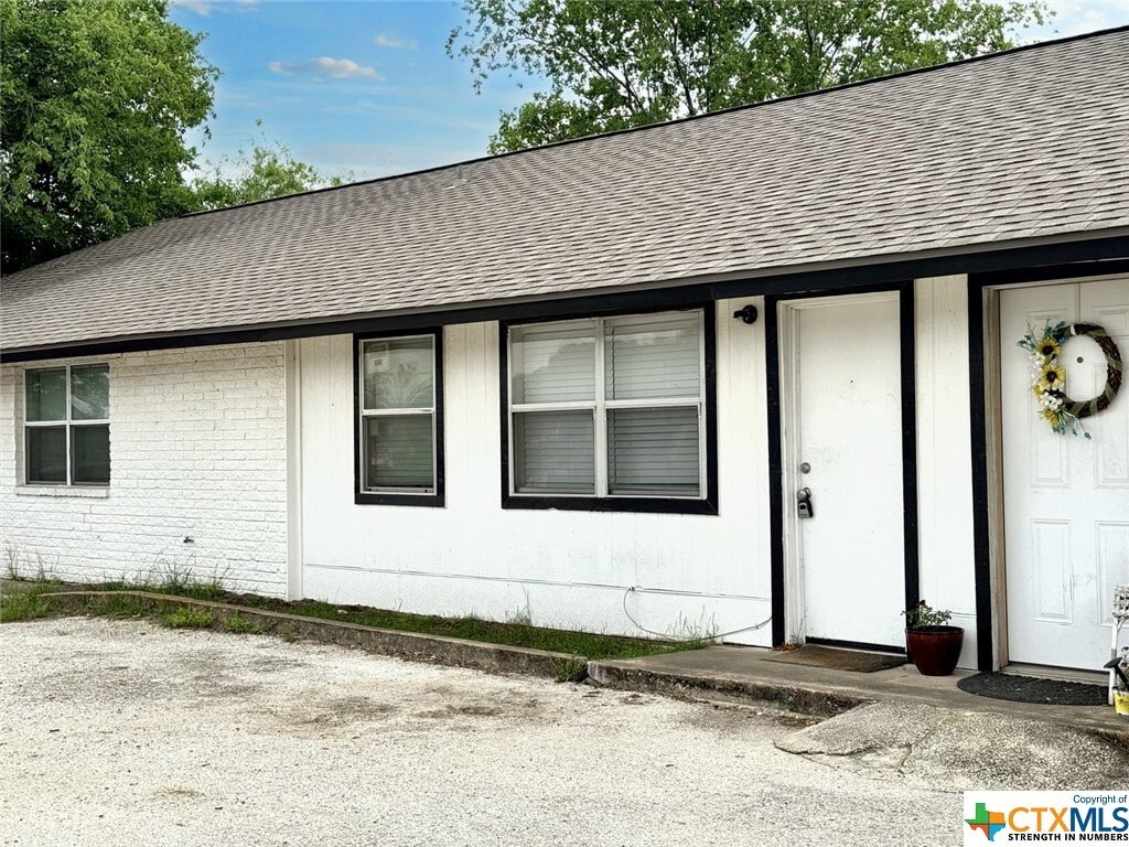 19221 San Marcos Hwy Unit B2, Martindale, TX 78655 Condo for Rent in