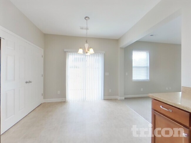 Foto del edificio - 825 Old Forester Ln