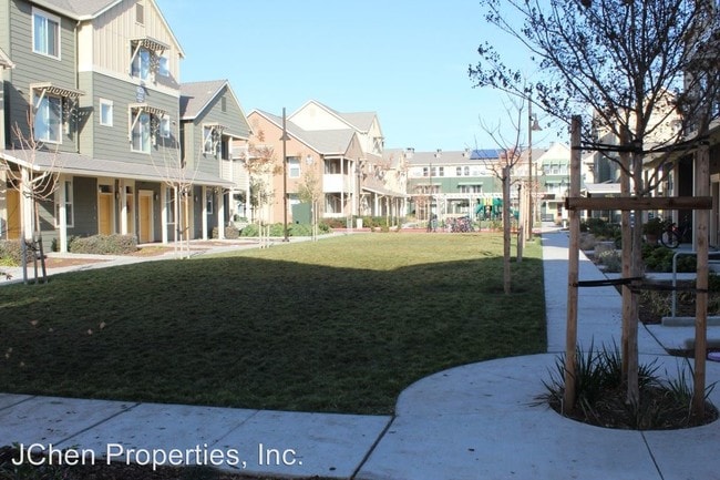 Building Photo - 6782 S Mariposa Ln