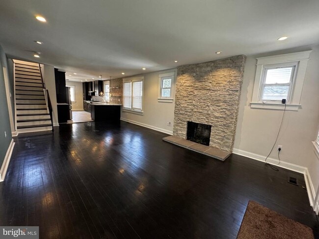 Foto del edificio - 513 Whittier St NW
