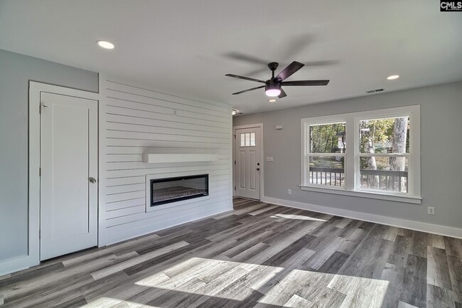 Building Photo - 209 Lynch Ln