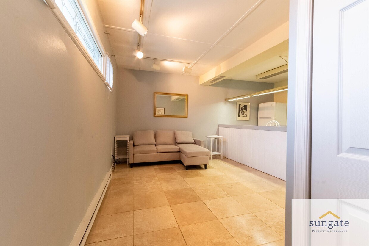 Foto principal - 200 Warren Rd