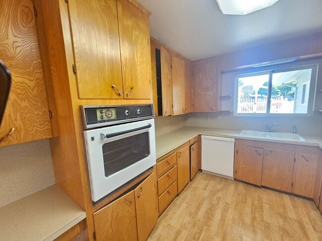 Building Photo - 4160 Williams St